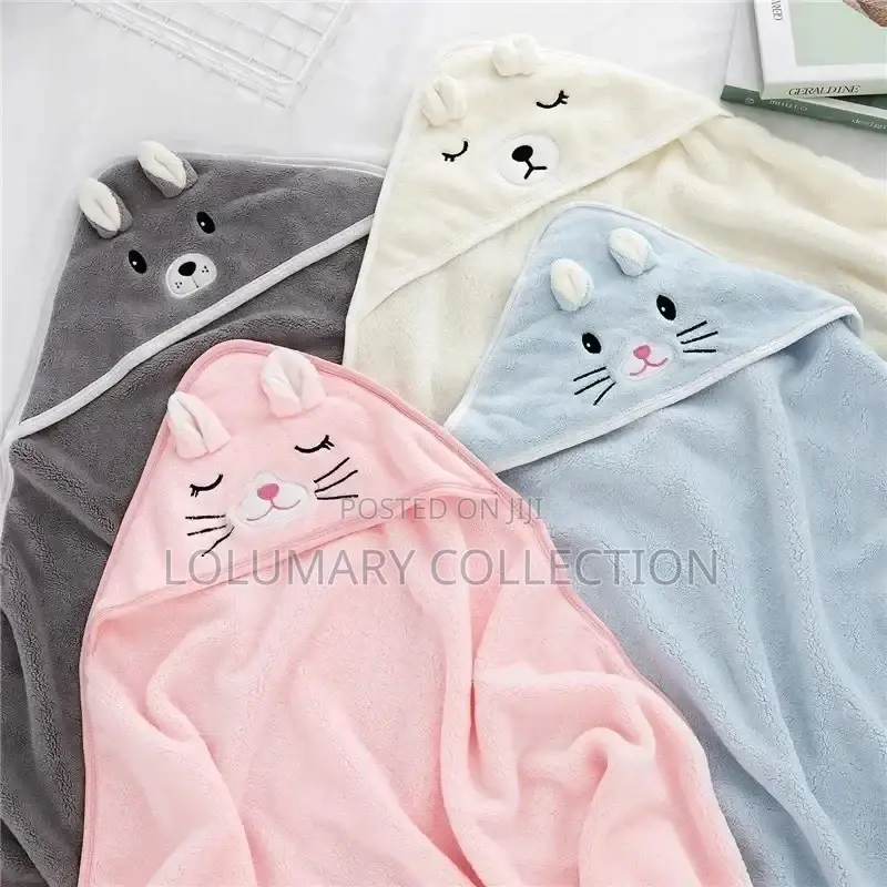 Kids Hooded Towel Soft Baby Bathrobe Cartoon Design