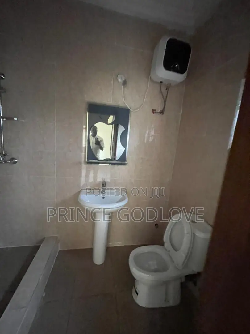 3bdrm Block of Flats in Dawaki for sale