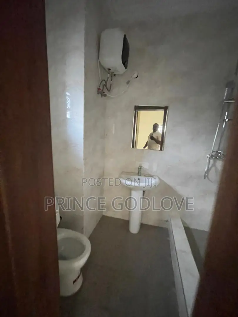 3bdrm Block of Flats in Dawaki for sale