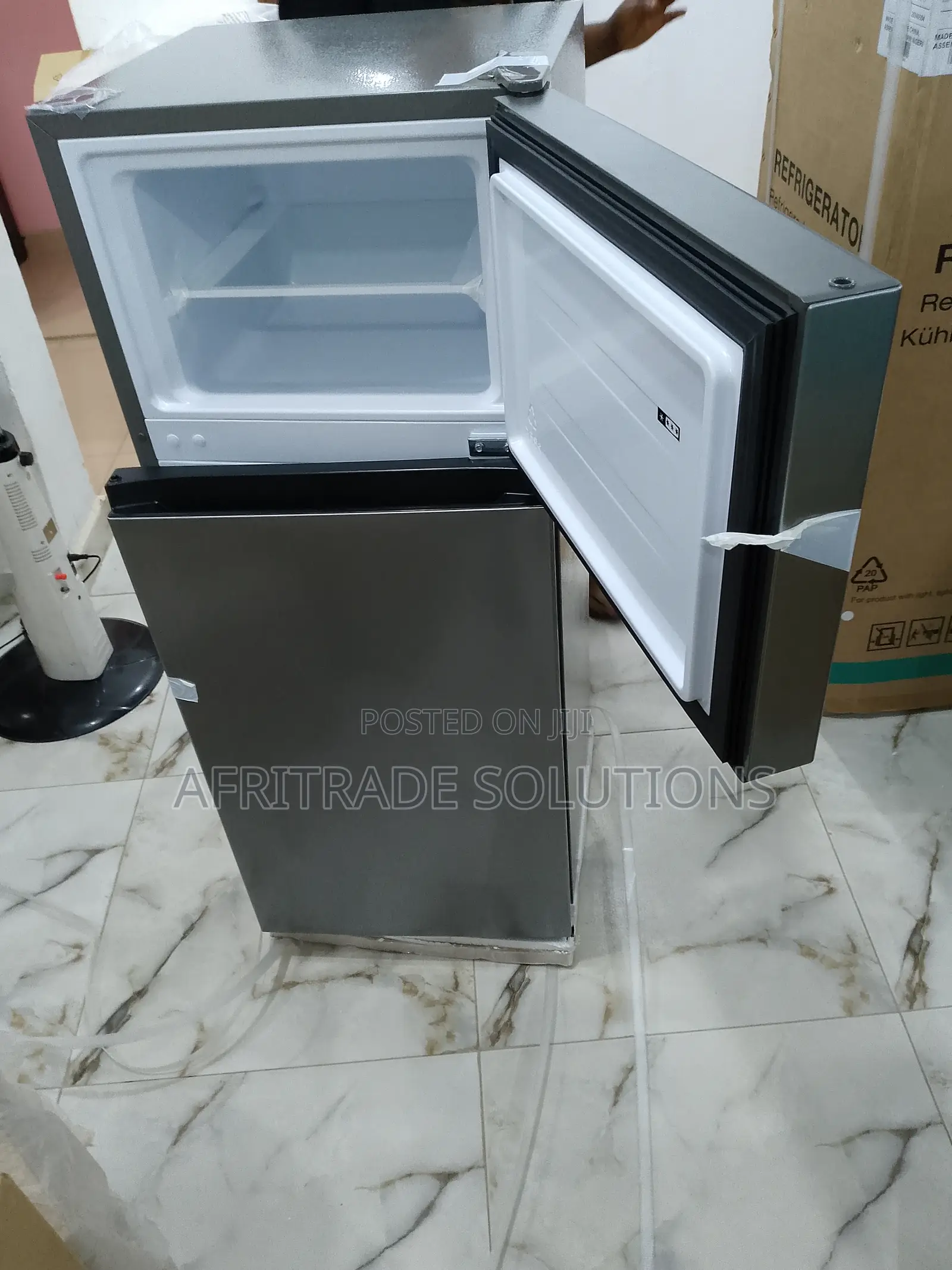 Hisense 172dr Top-Mount 124 Liters Strong Refrigerator