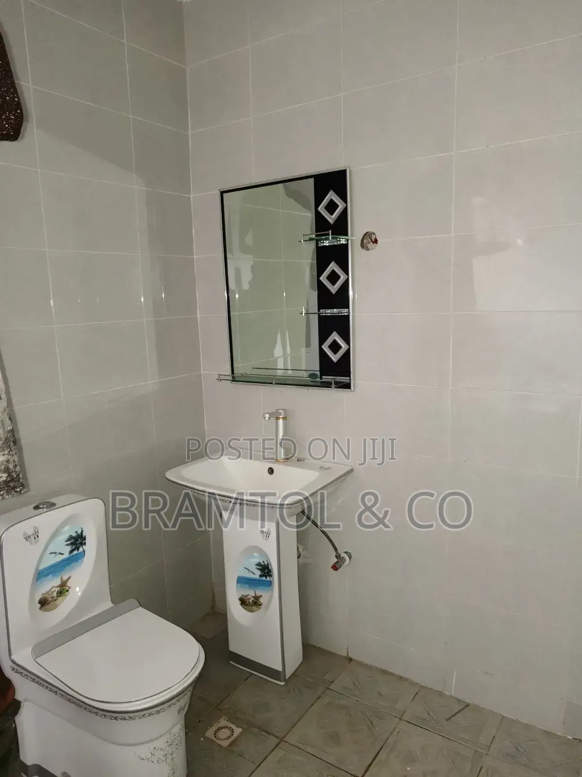 4bdrm Townhouse / Terrace in Wuye for rent