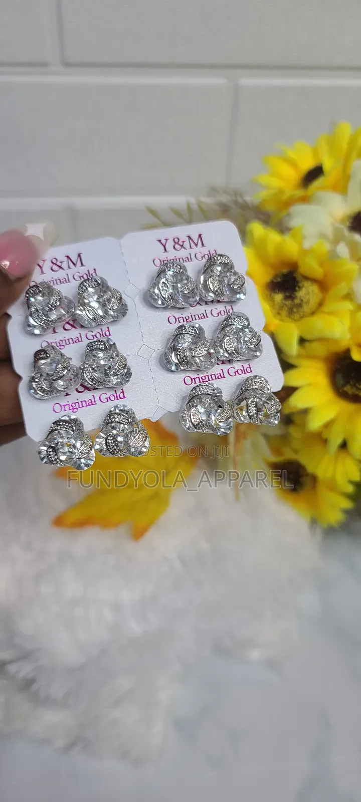 Quality High Fashion Earring Set