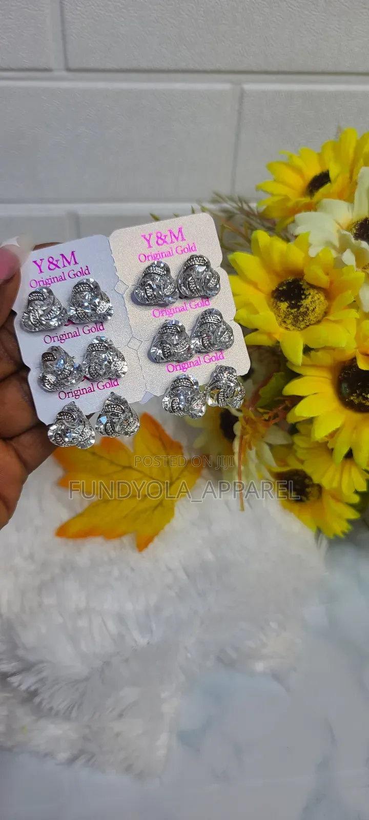 Quality High Fashion Earring Set
