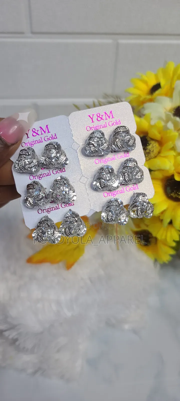 Quality High Fashion Earring Set