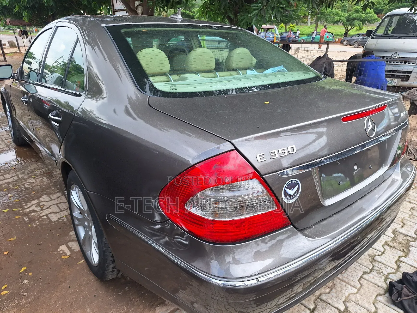 Mercedes-Benz E350 Base 4Matic Sedan AWD (3.5L 6cyl 5A) 2008 Gold