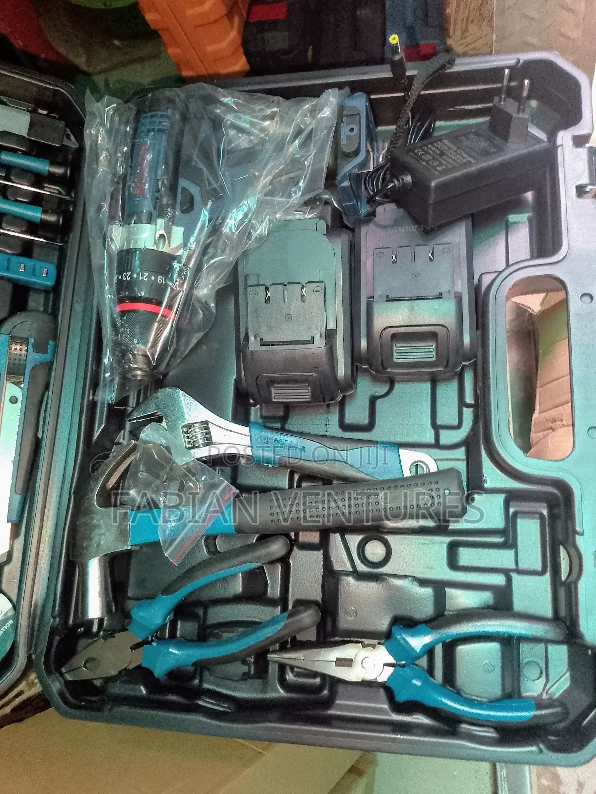Set of Tools Box With Battery Drill Machine Bosch
