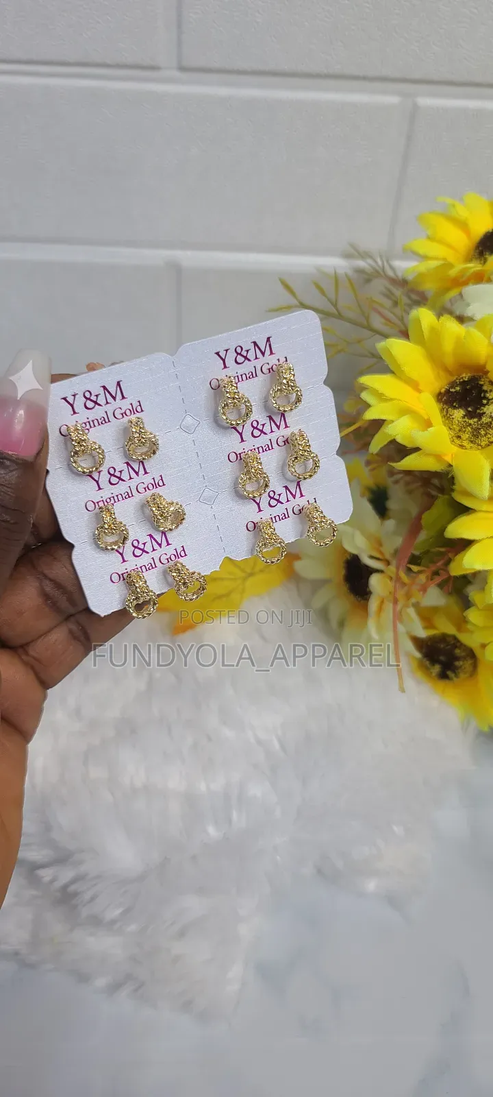 Quality High Fashion Earring Set