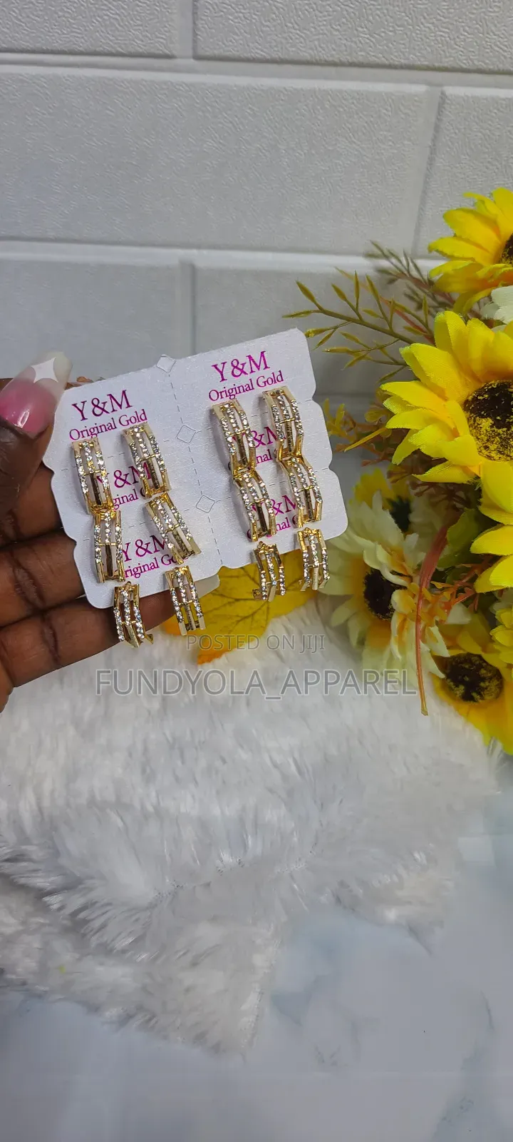 Quality High Fashion Earring Set