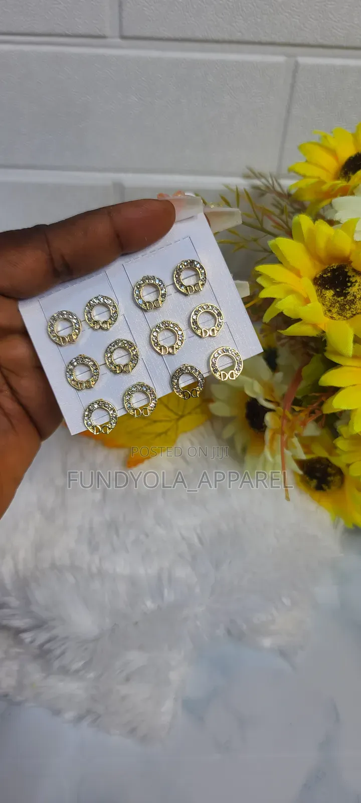 Quality High Fashion Earring Set