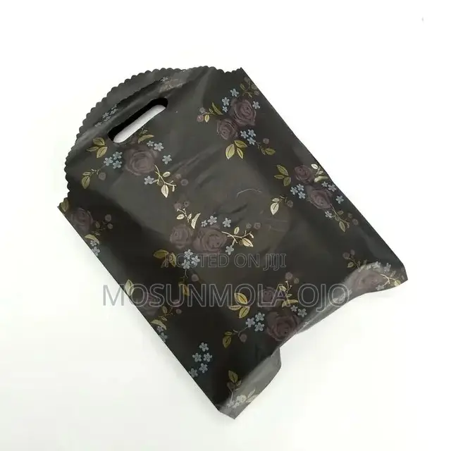 25pcs Cute Gift Bags Plastic Party or Shopping Bag