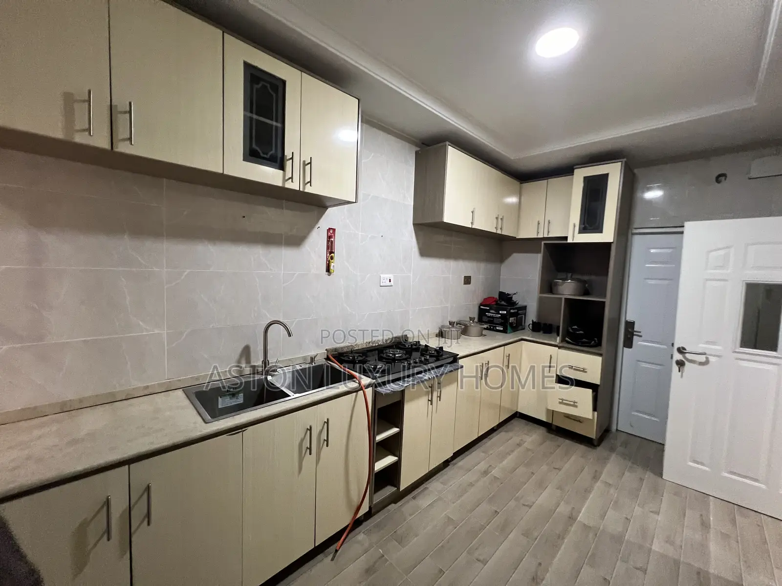 Furnished 1bdrm Shared Apartment in Aston Luxury, Apo District for rent