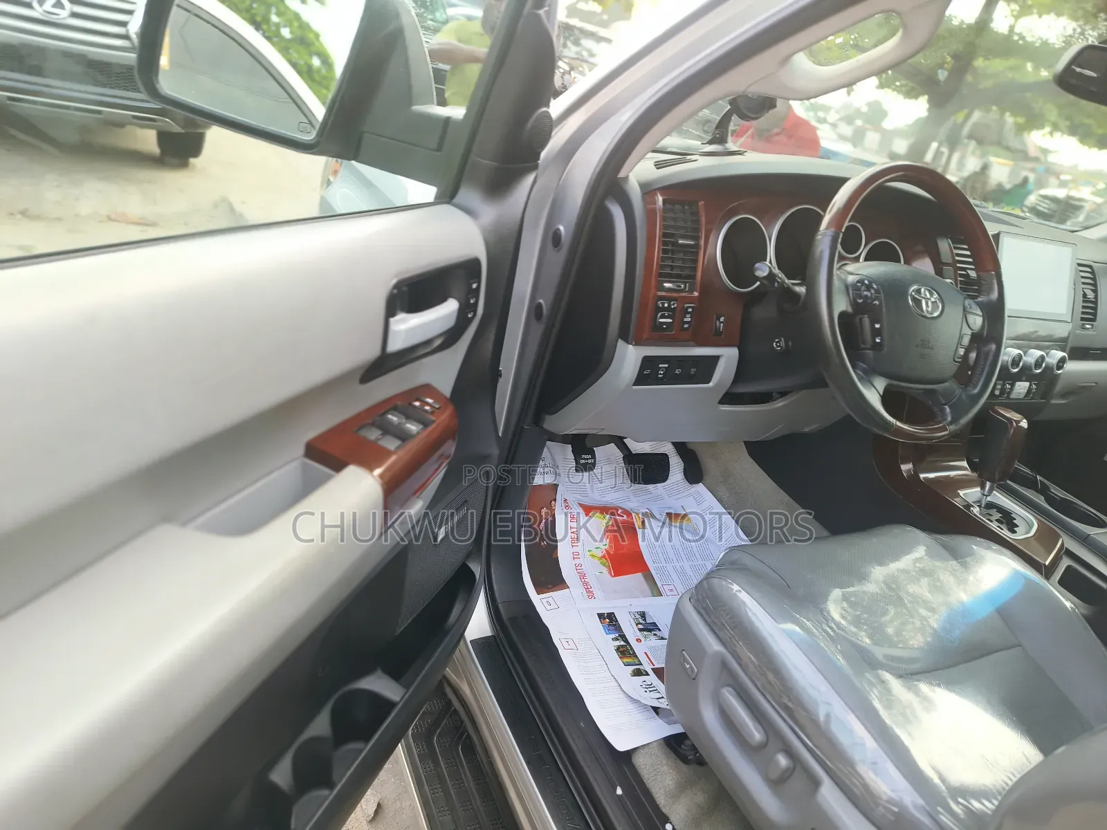 Toyota Sequoia 2015 Silver