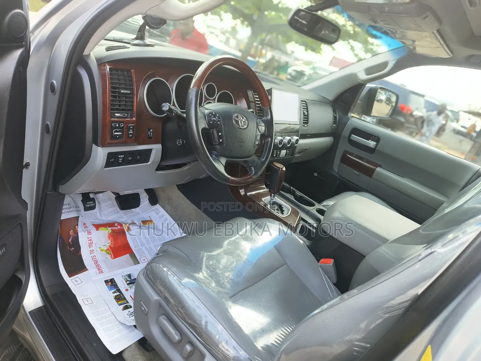 Toyota Sequoia 2015 Silver