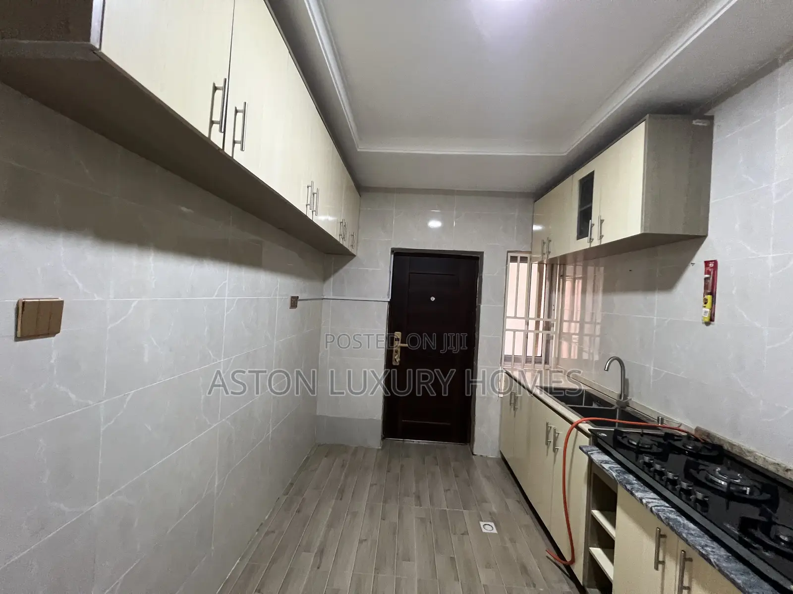 Furnished 1bdrm Shared Apartment in Aston Luxury, Apo District for rent
