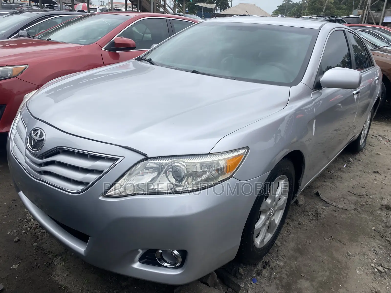 Toyota Camry LE 4dr Sedan (2.5L 4cyl 6AM) 2010 Silver