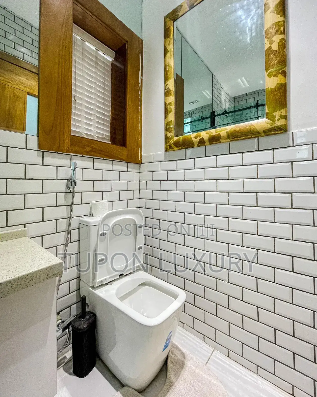 Luxury 2bedroom Detach Duplex With Pool.