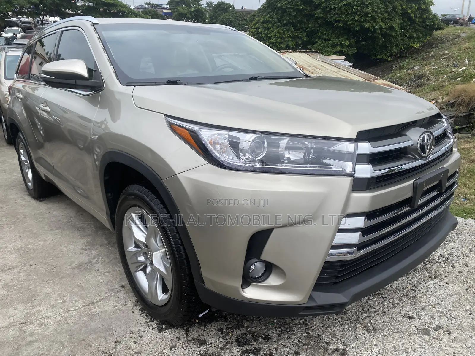 Toyota Highlander 2016 Gold