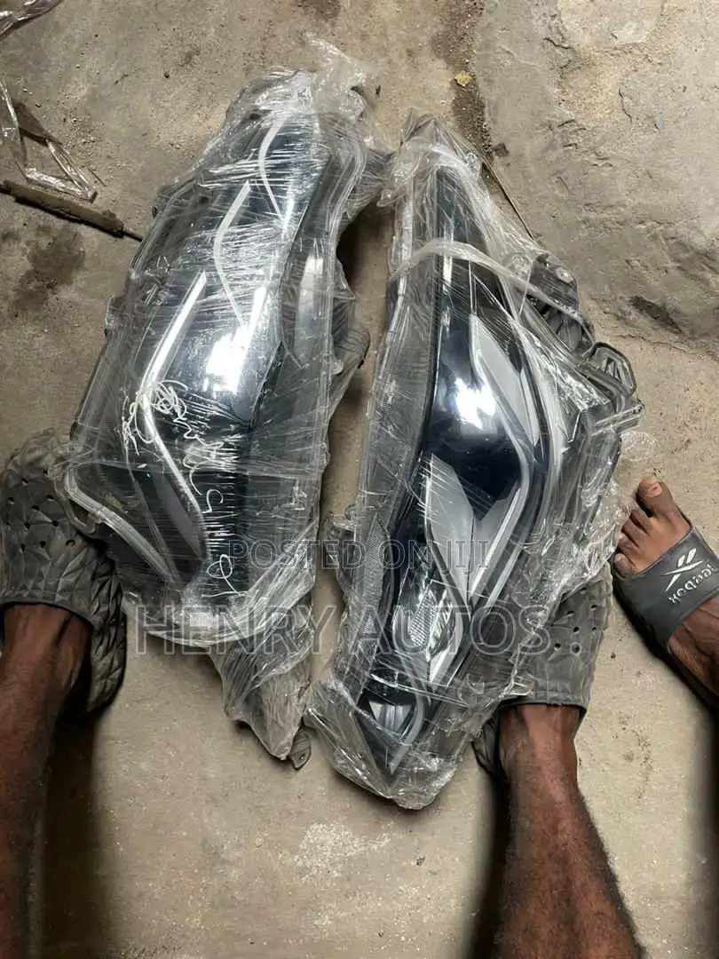 Set Headlamp Corolla 2020 Europe