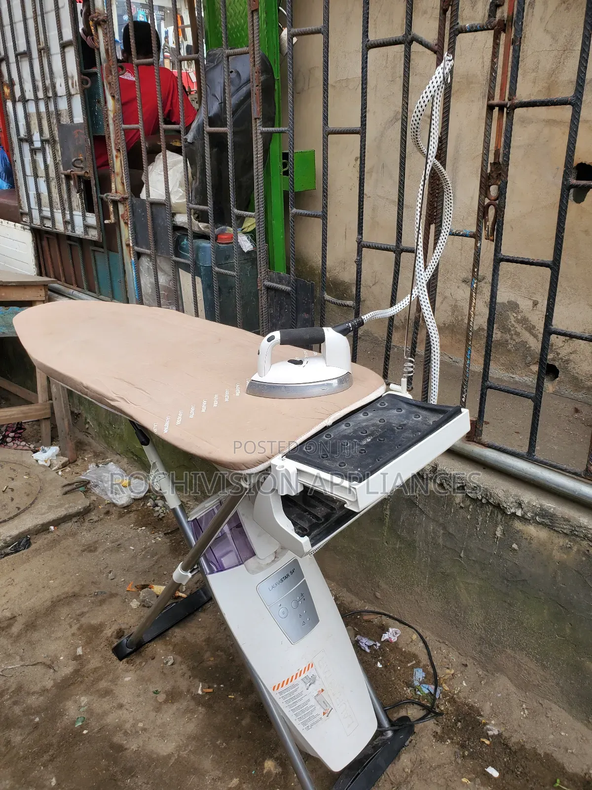Laurastar Finishing Table Heavy-Duty Industrial Iron Table