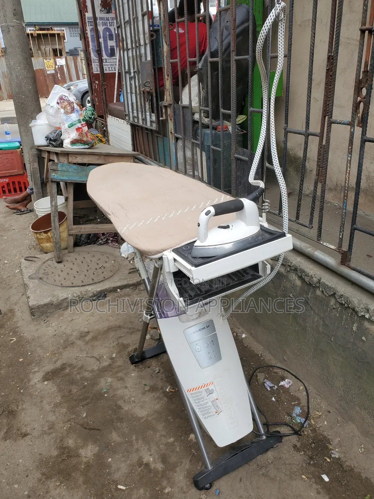 Laurastar Finishing Table Heavy-Duty Industrial Iron Table