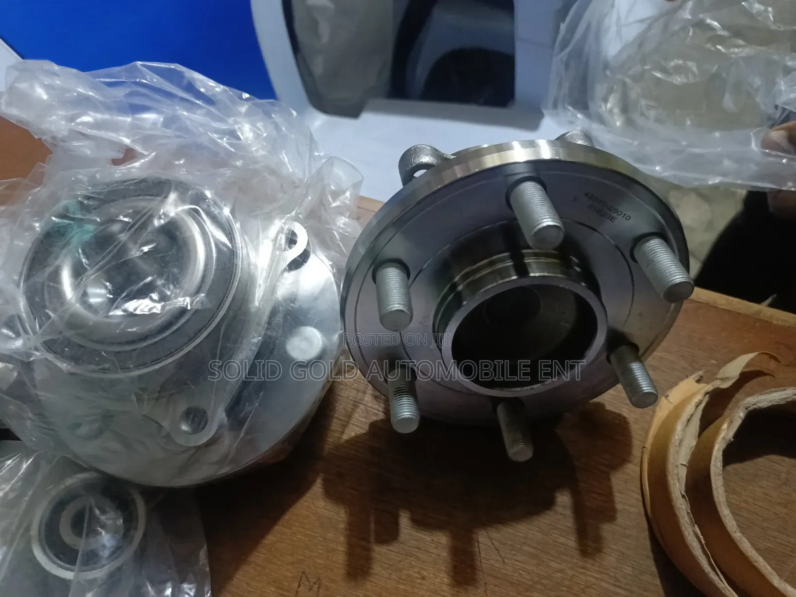 Complete Front Hub Hiace Bus 2020-2024