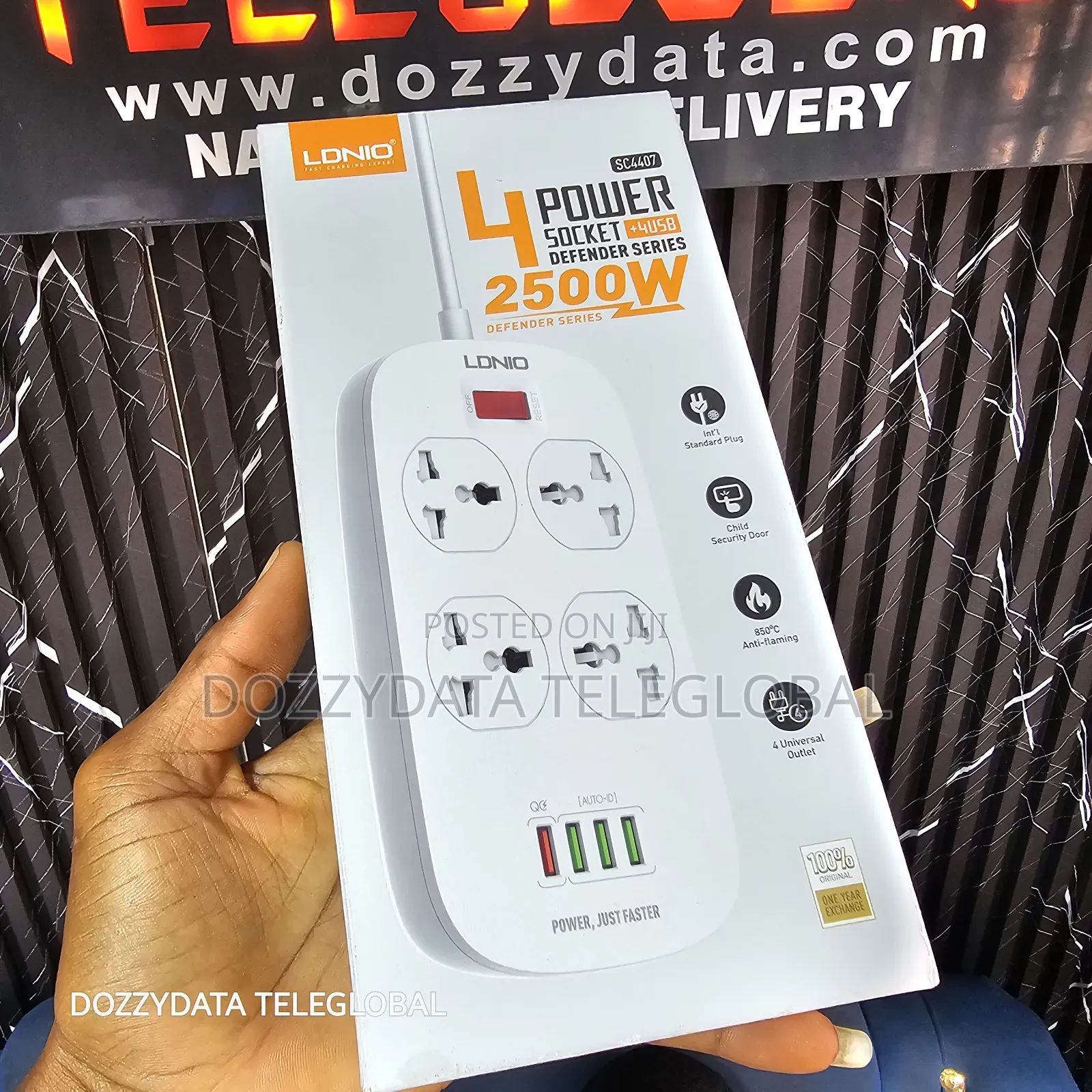 LDNIO SC4407 4 Power Socket And Charger 2500w