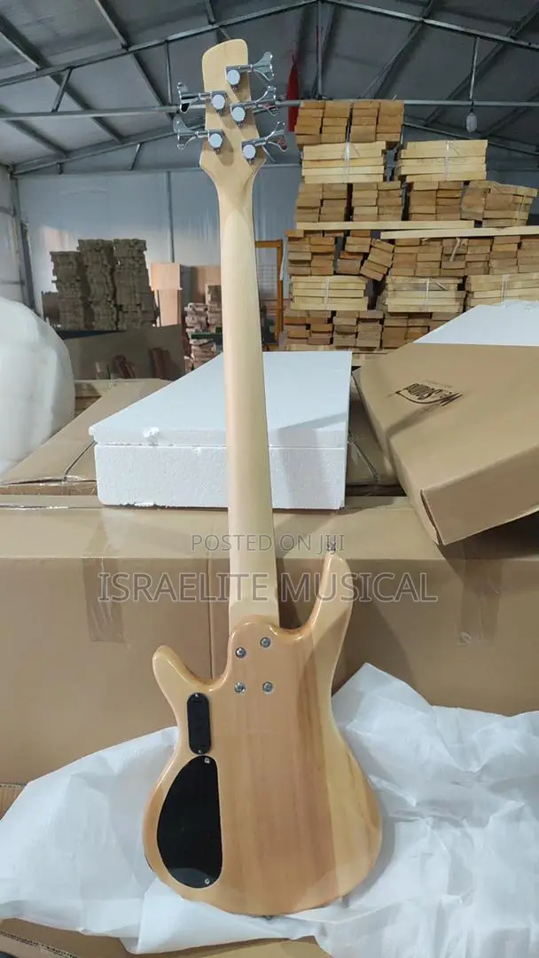 Quality Active 5 Strings Bass Guitar With Battery