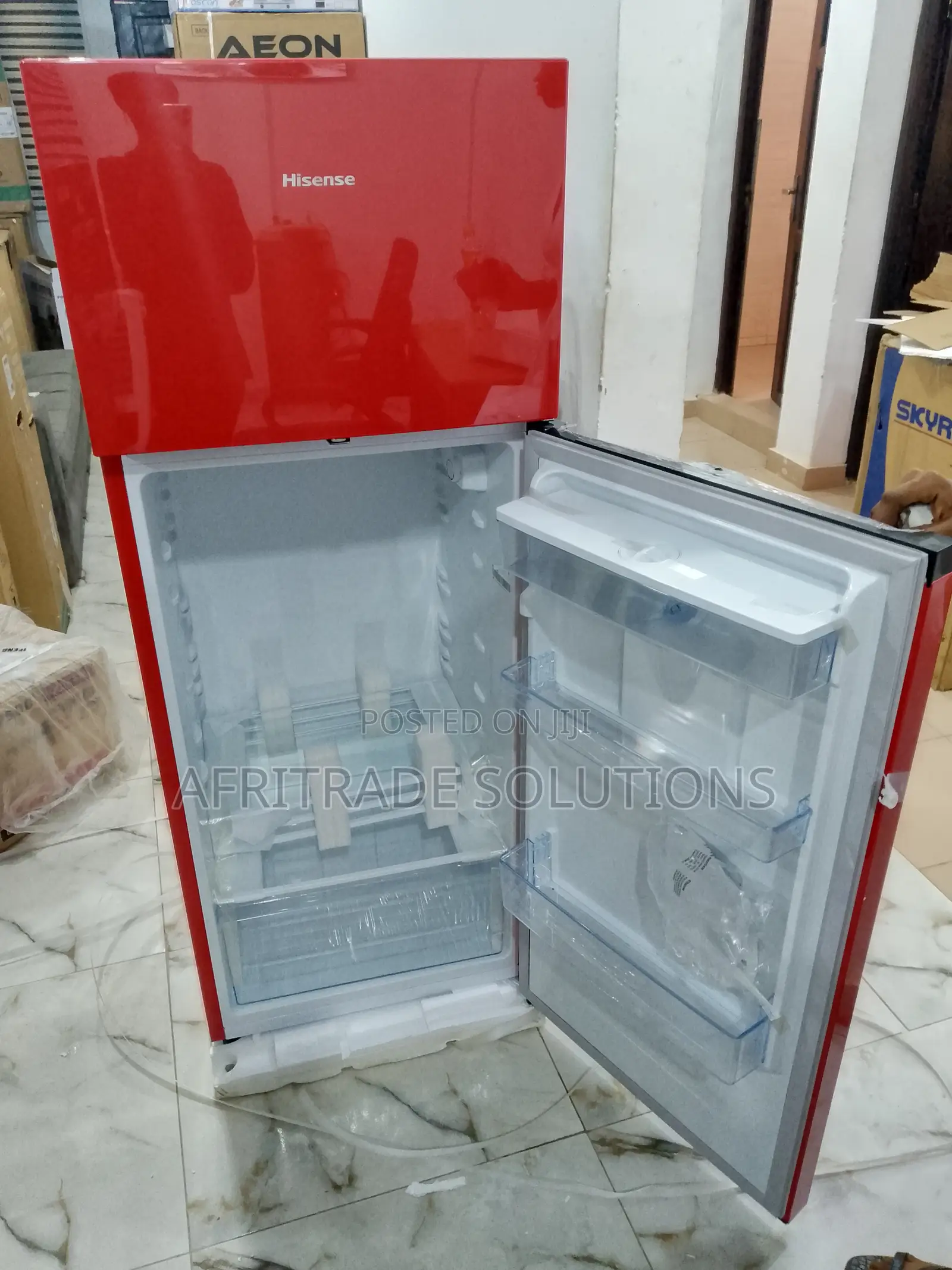 HISENSE Refrigerator + Top Freezer- Spacious 205 Litres