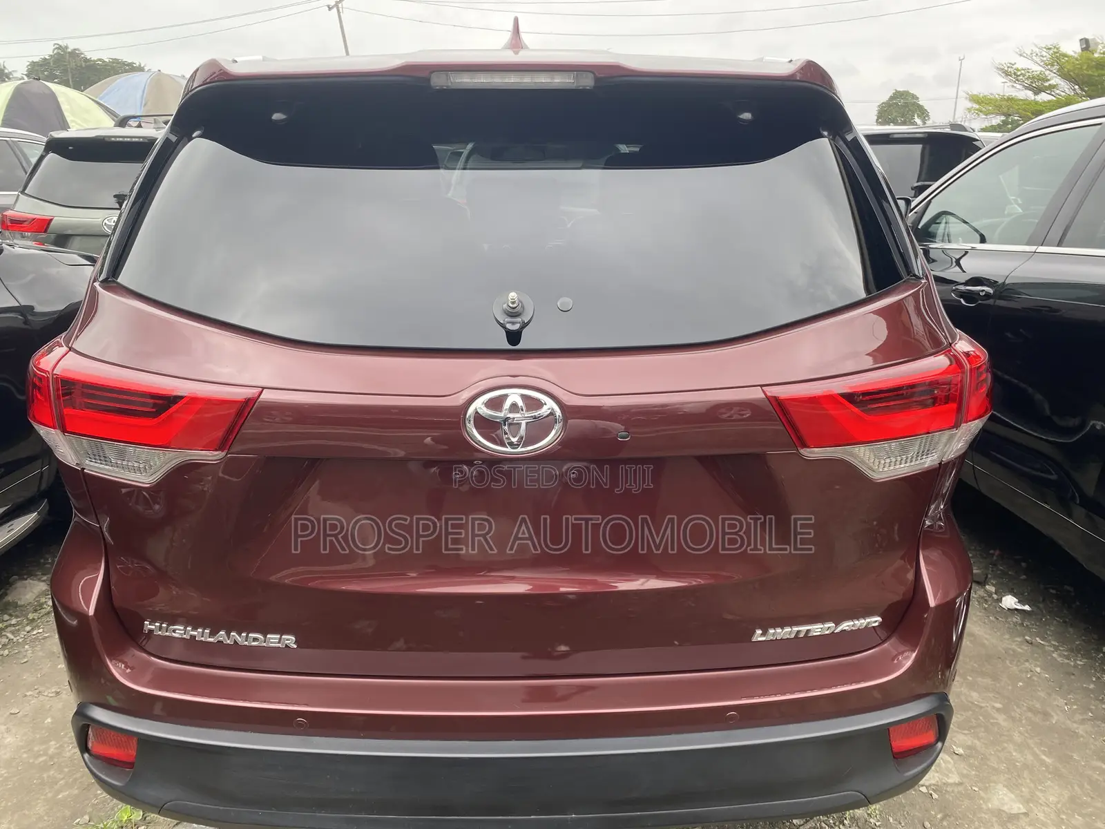 Toyota Highlander 2015 Red