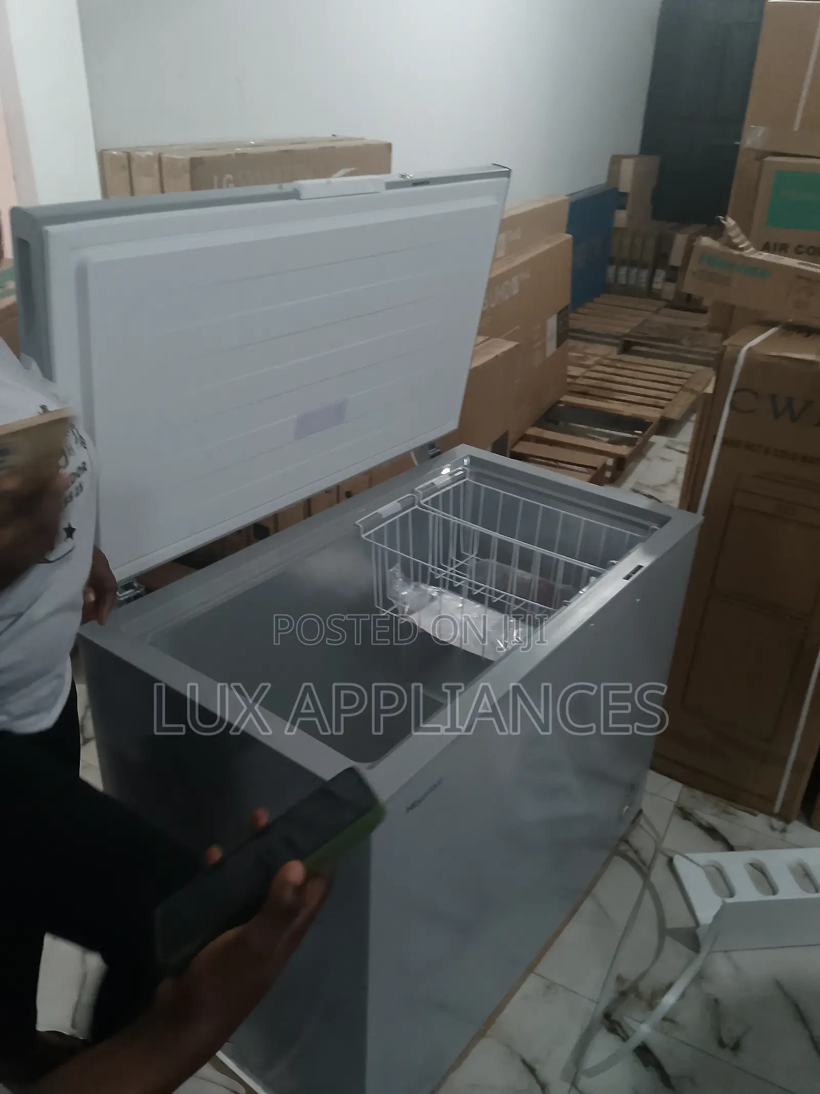 Brand New Hisense 250L Chest Freezer