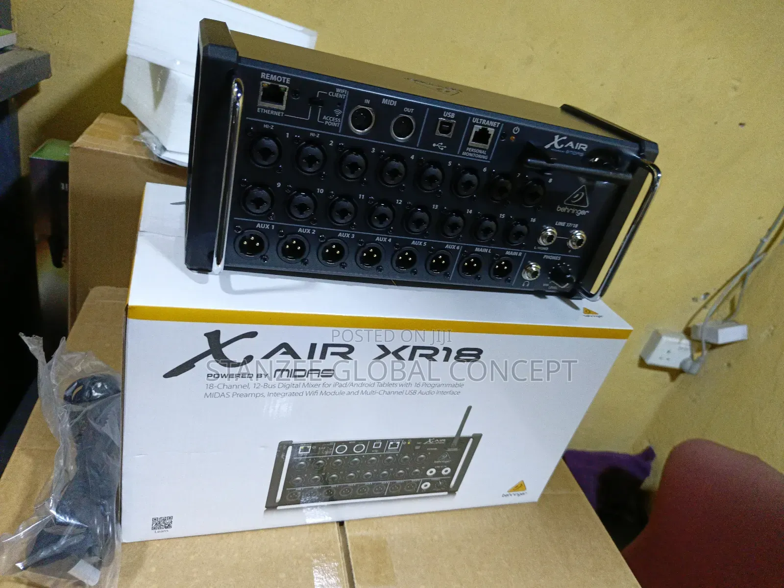 Behringer Xair Xr18 Digital Mixer