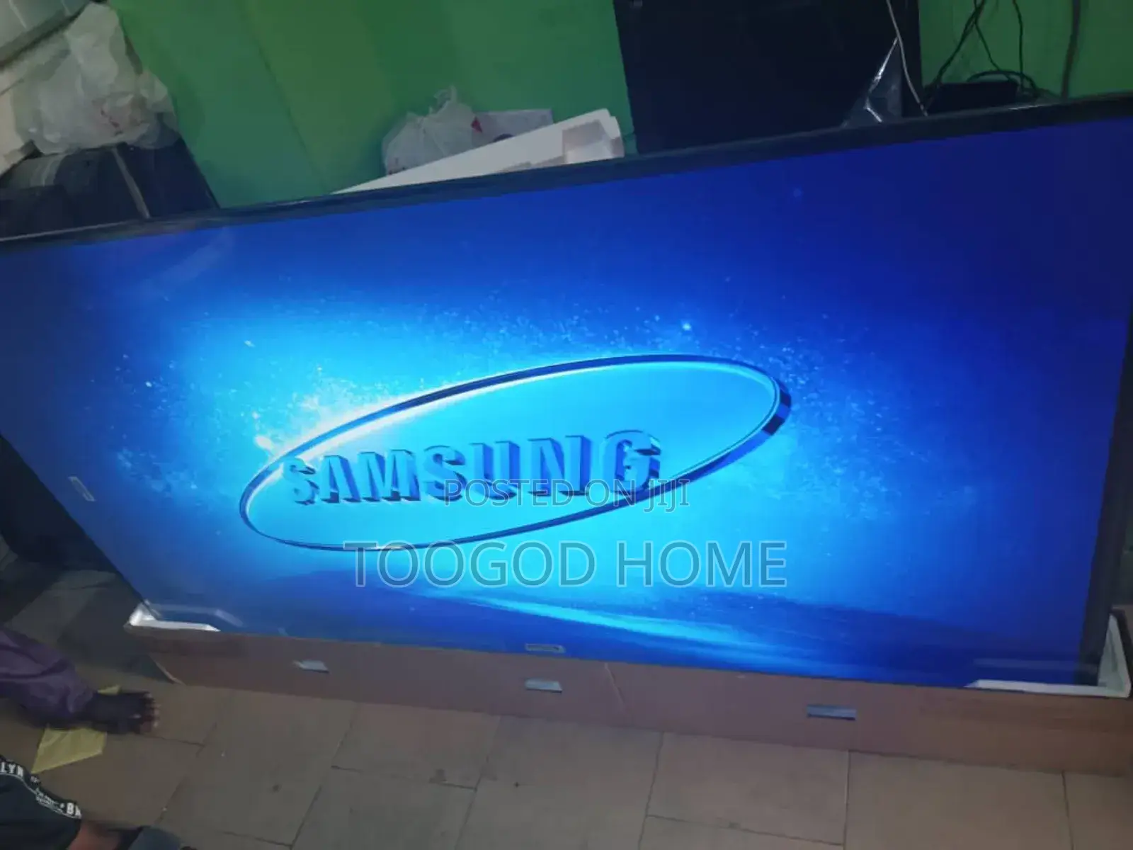 Samsung 85 Inches Smart Television