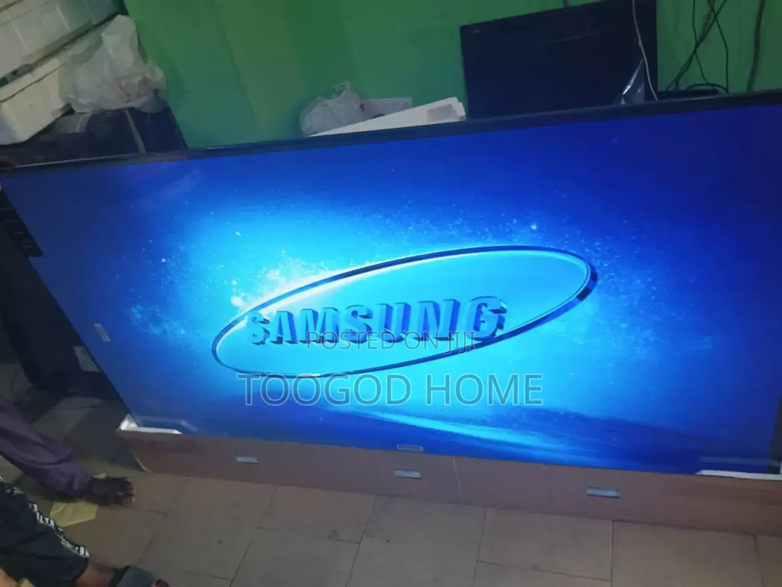 Samsung 85 Inches Smart Television