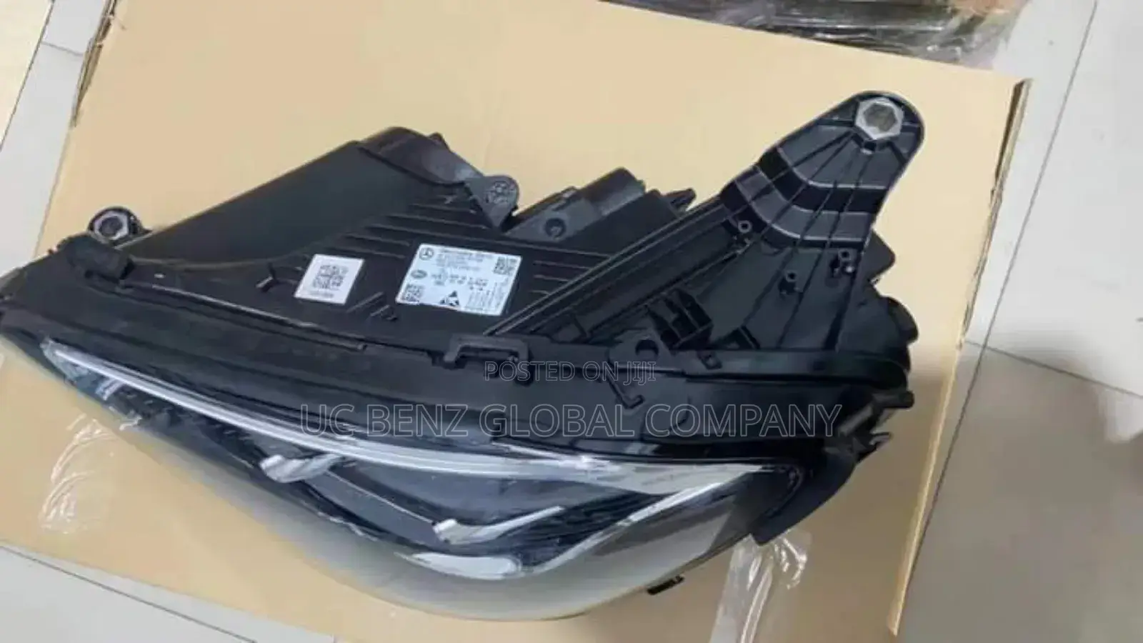 Headlamp E300 2020 - 2023
