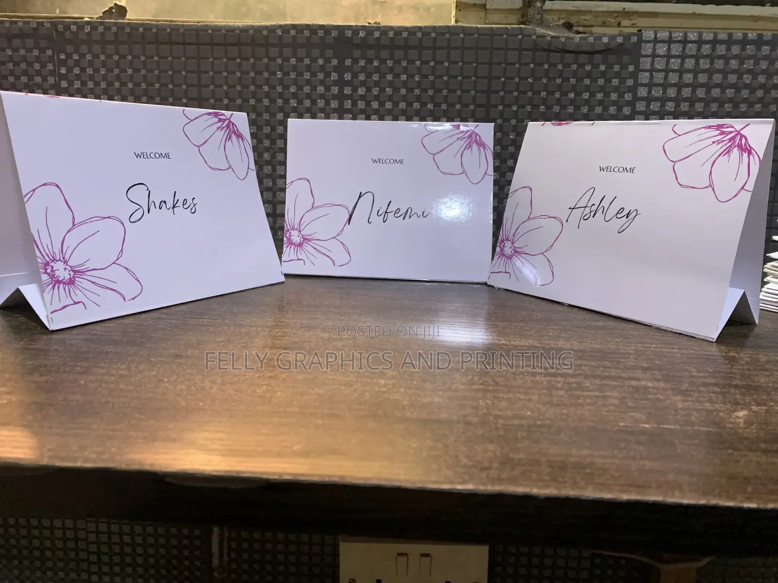 I Print on Place Tag