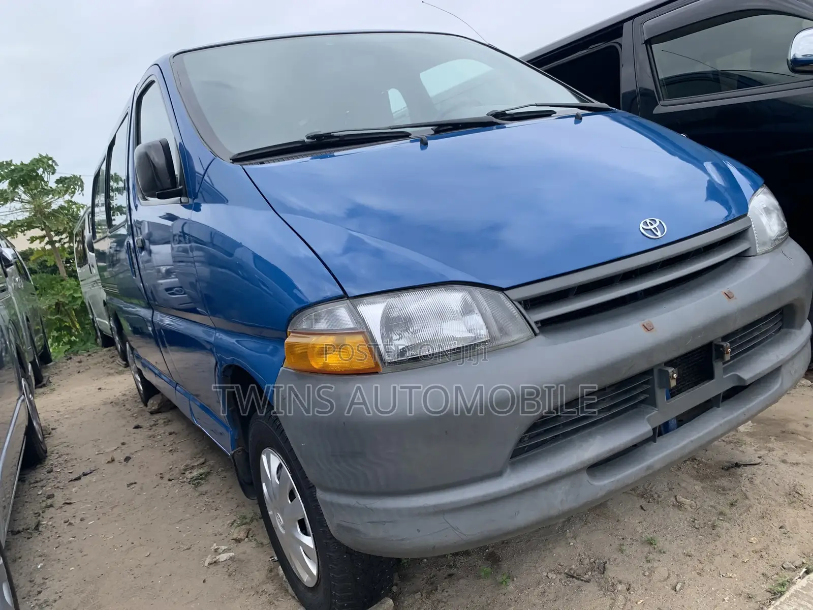 Toyota HiAce 2006 Blue