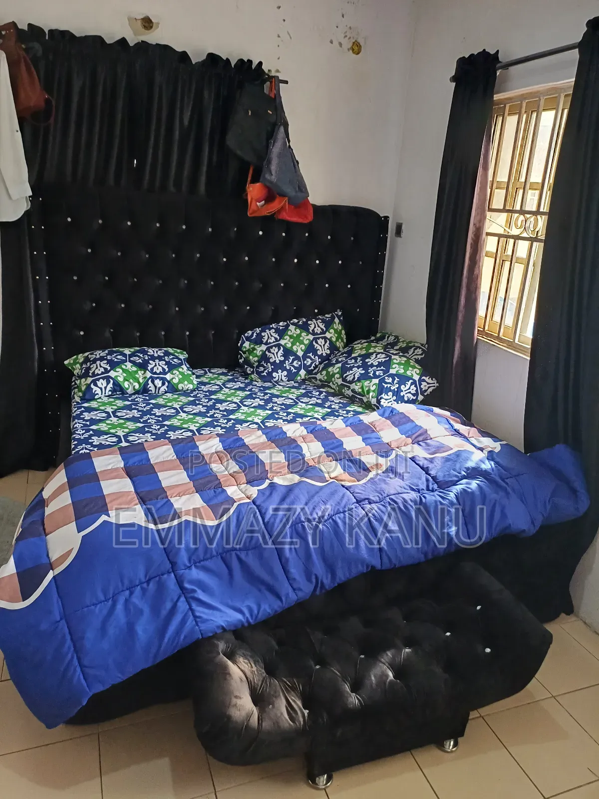 6x6 Bedframe With Ottoman