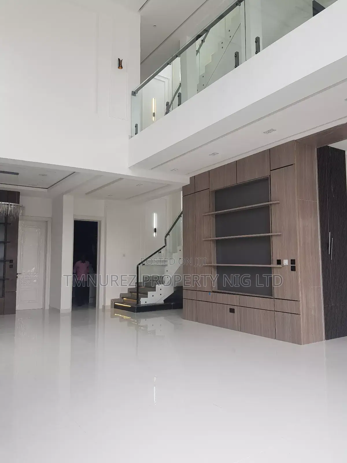 5bdrm Duplex in Megamound, Lekki for sale
