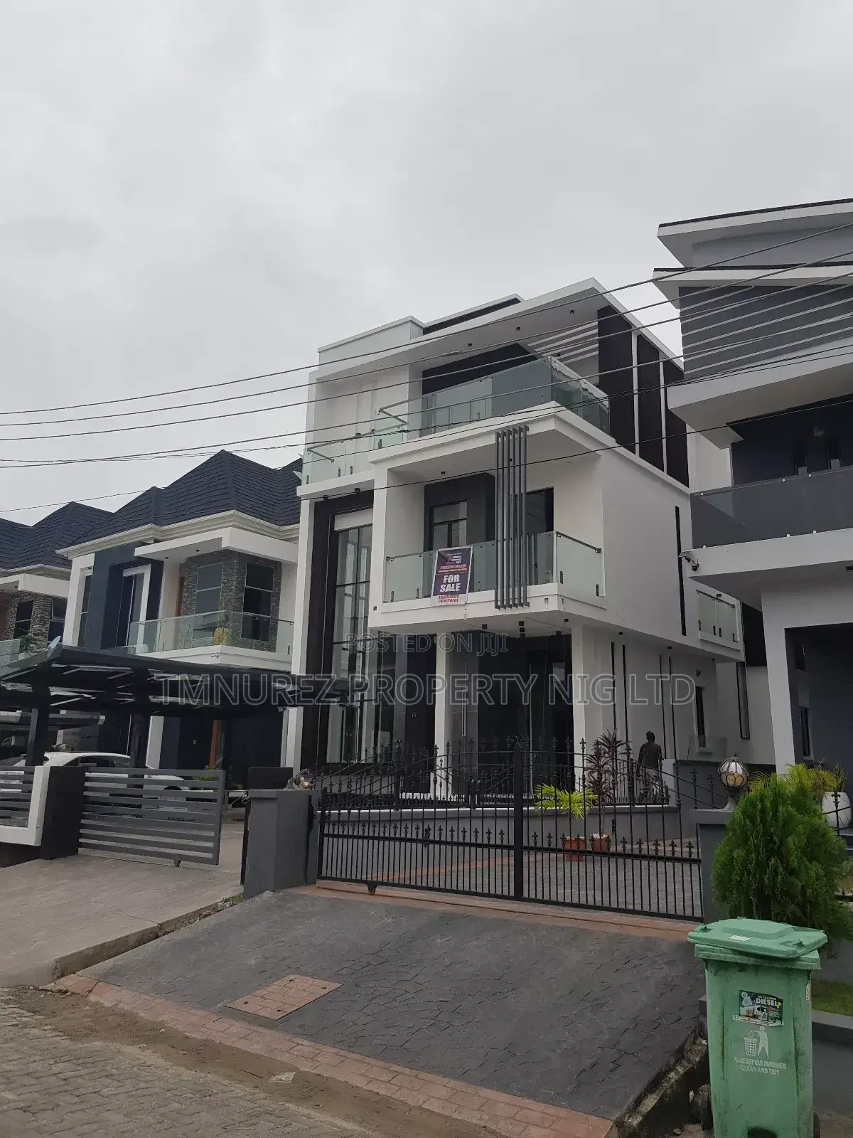 5bdrm Duplex in Megamound, Lekki for sale