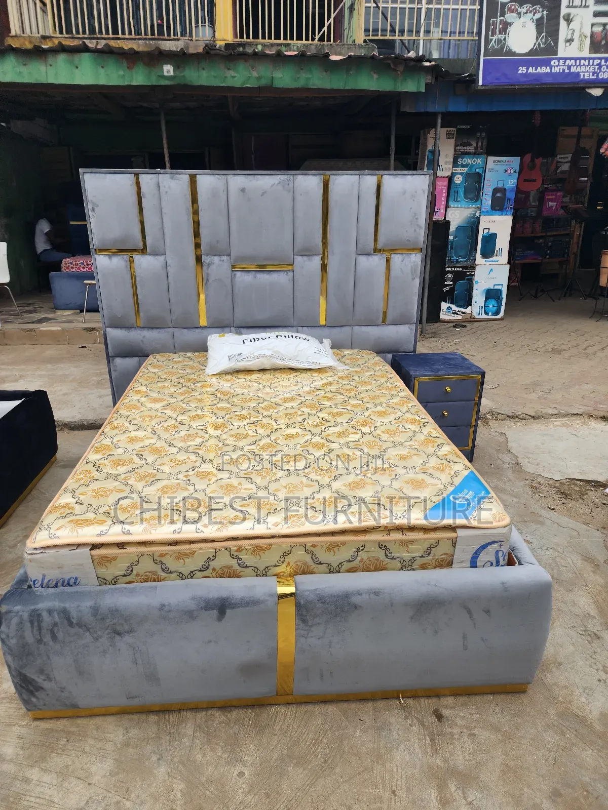 Quality 4.5by6 Upholstery Padded Bed Frame With One Bed Side