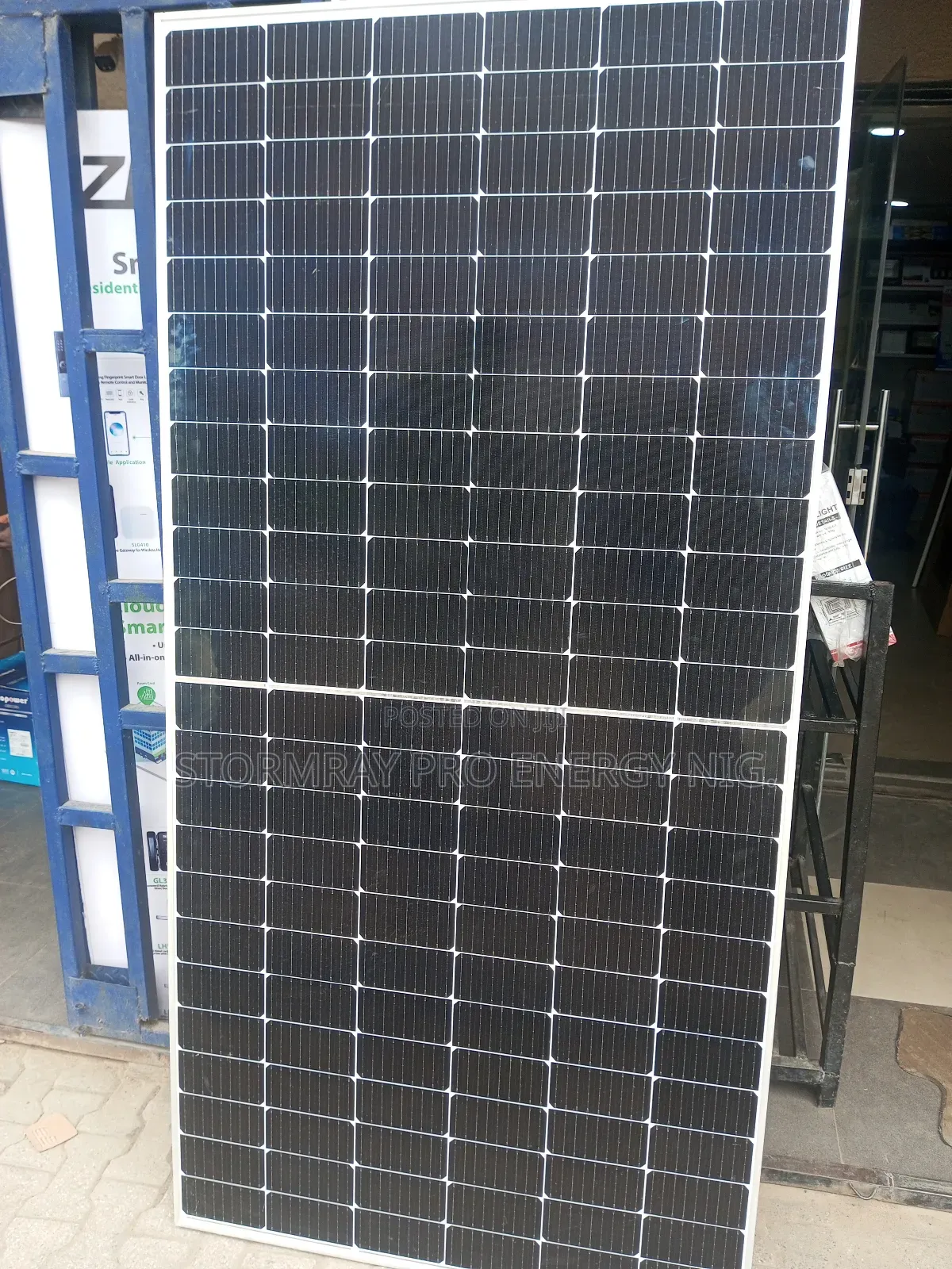 550 Watts Half Cuts Solar Panels