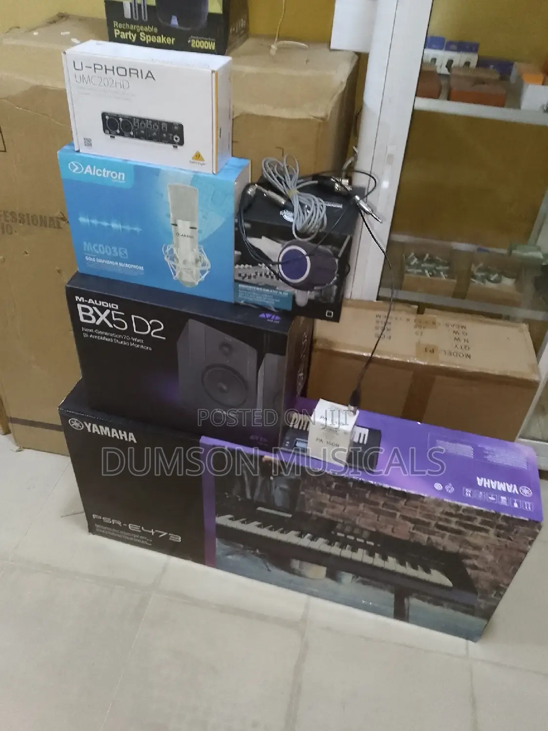 Bx5d2 Studio Monitor,Psr-E473 Keyboard,U-Phoria Soundcard
