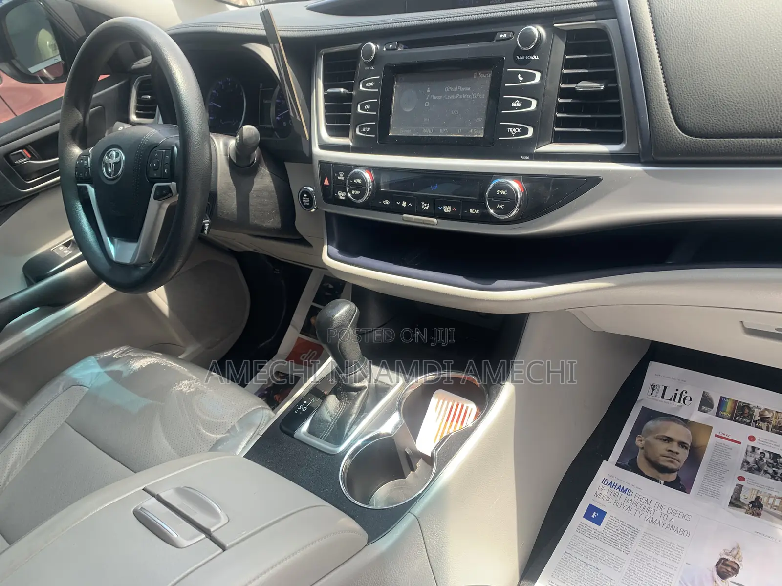 Toyota Highlander XLE 4x4 V6 (3.5L 6cyl 8A) 2018 Gray