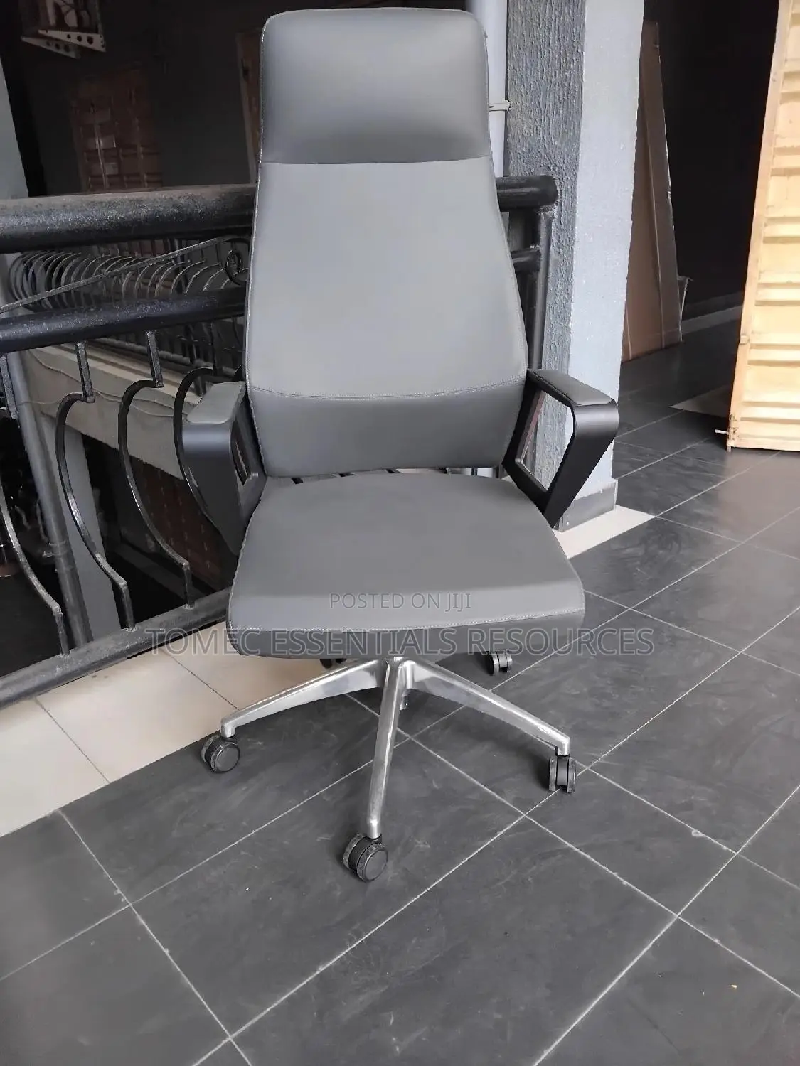 Imported Quality Executive Swivel Office Chair