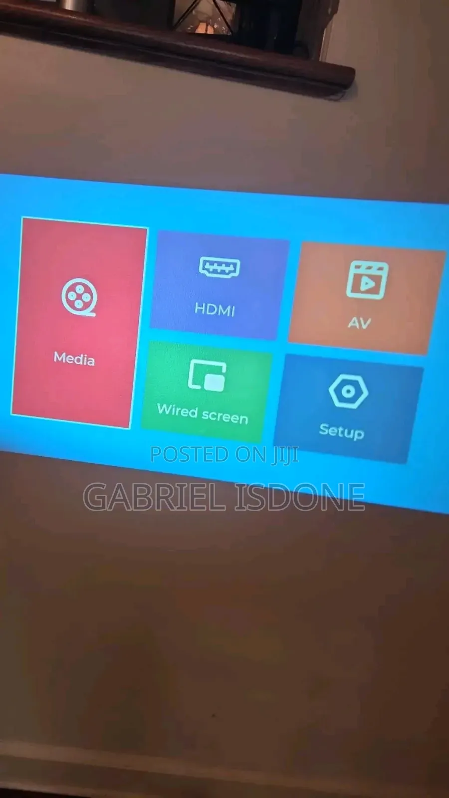Portable Projector, Watch Netflix Youtube With 2.4/5g Wifi
