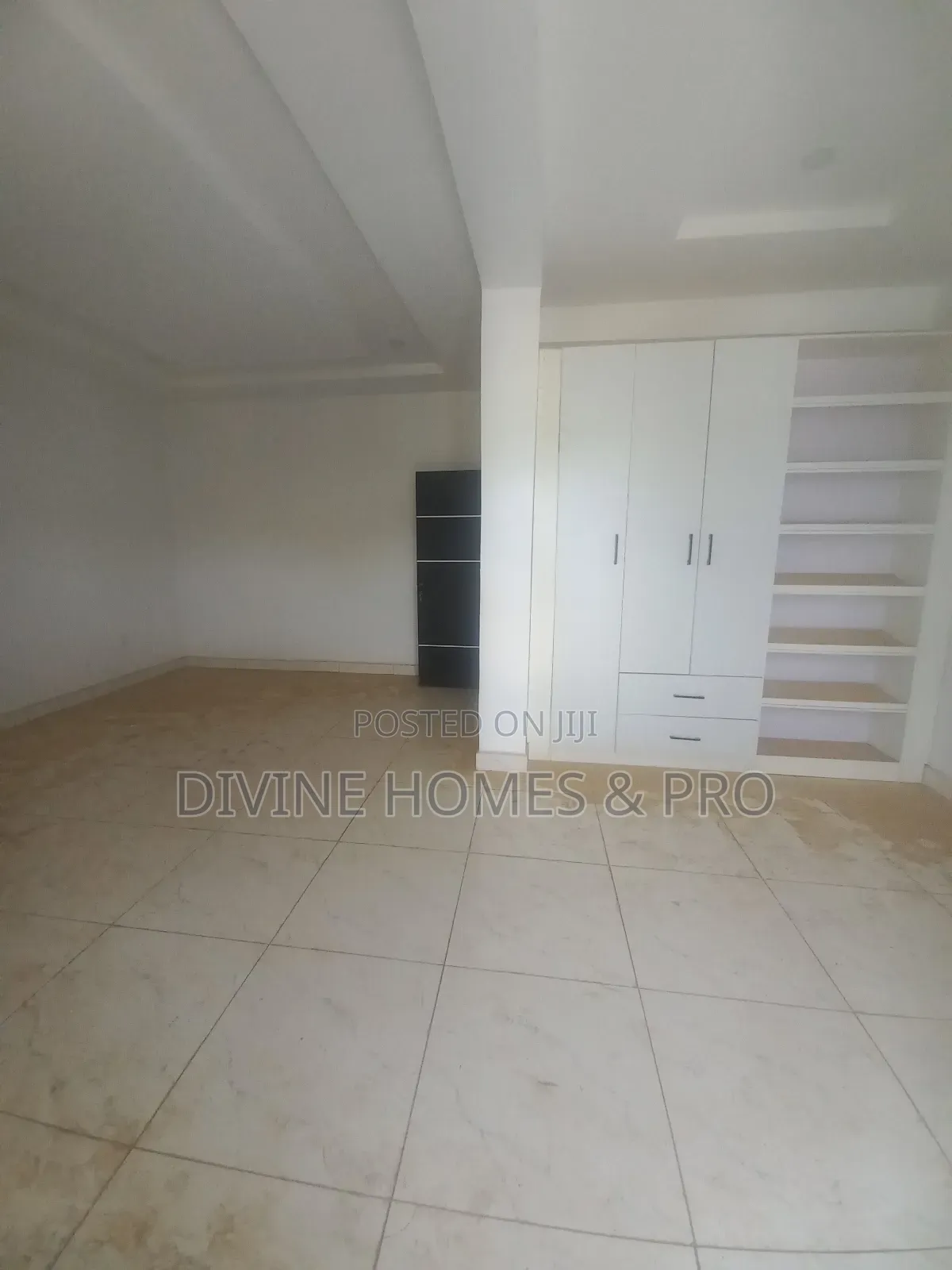 4bdrm Duplex in Dantata Estate, Gwarinpa for sale