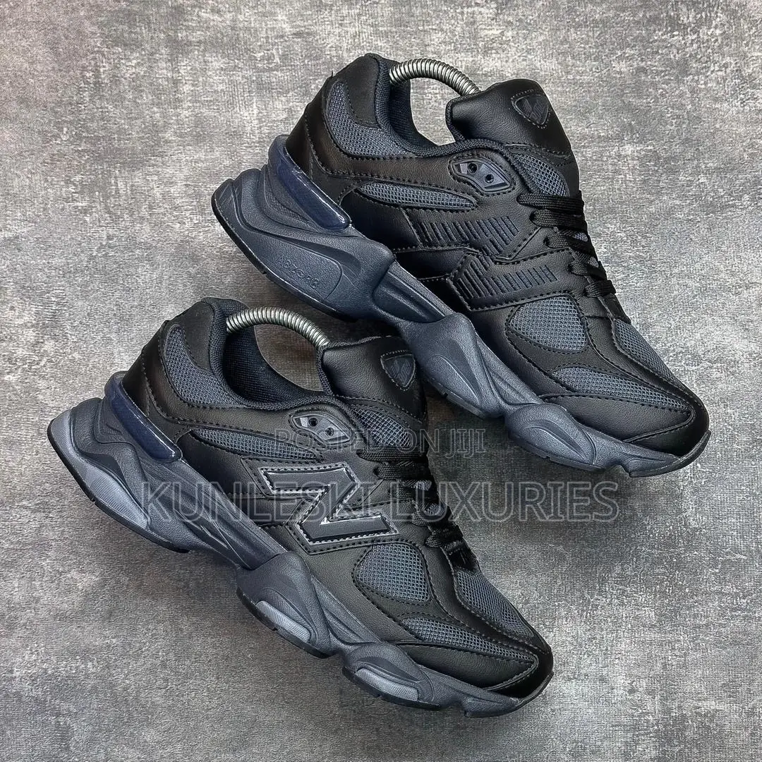 Original New Balance 9060 Black Sneakers
