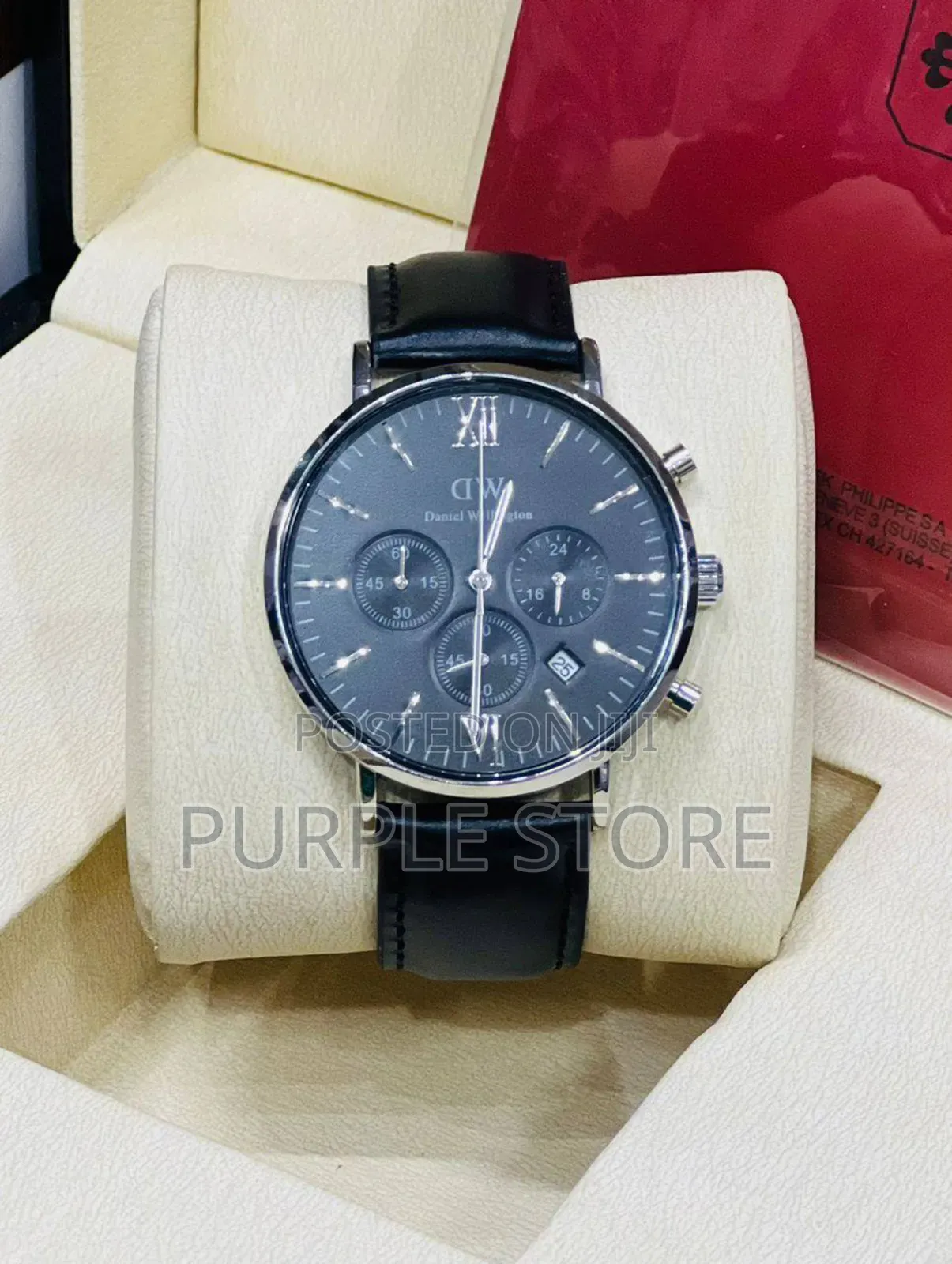 Daniel Wellington Leather Chronograph Wristwatch