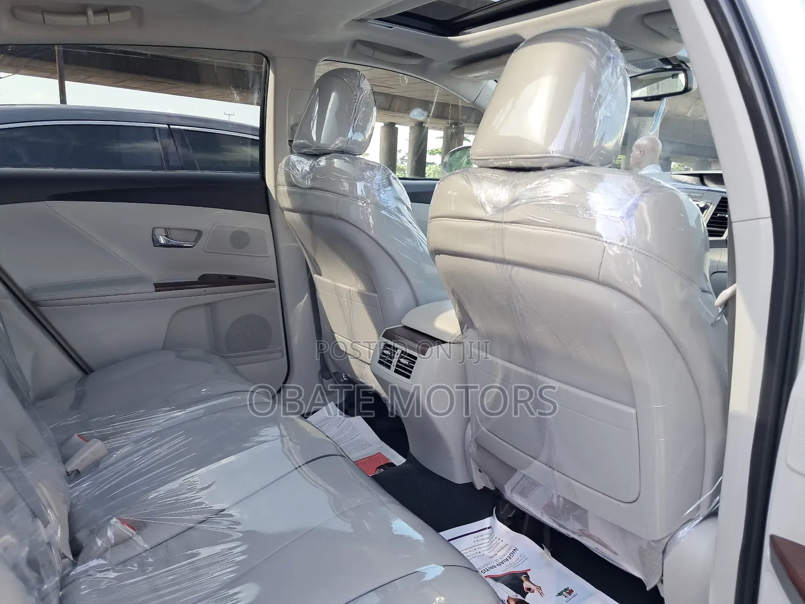 Toyota Avanza 2011 White