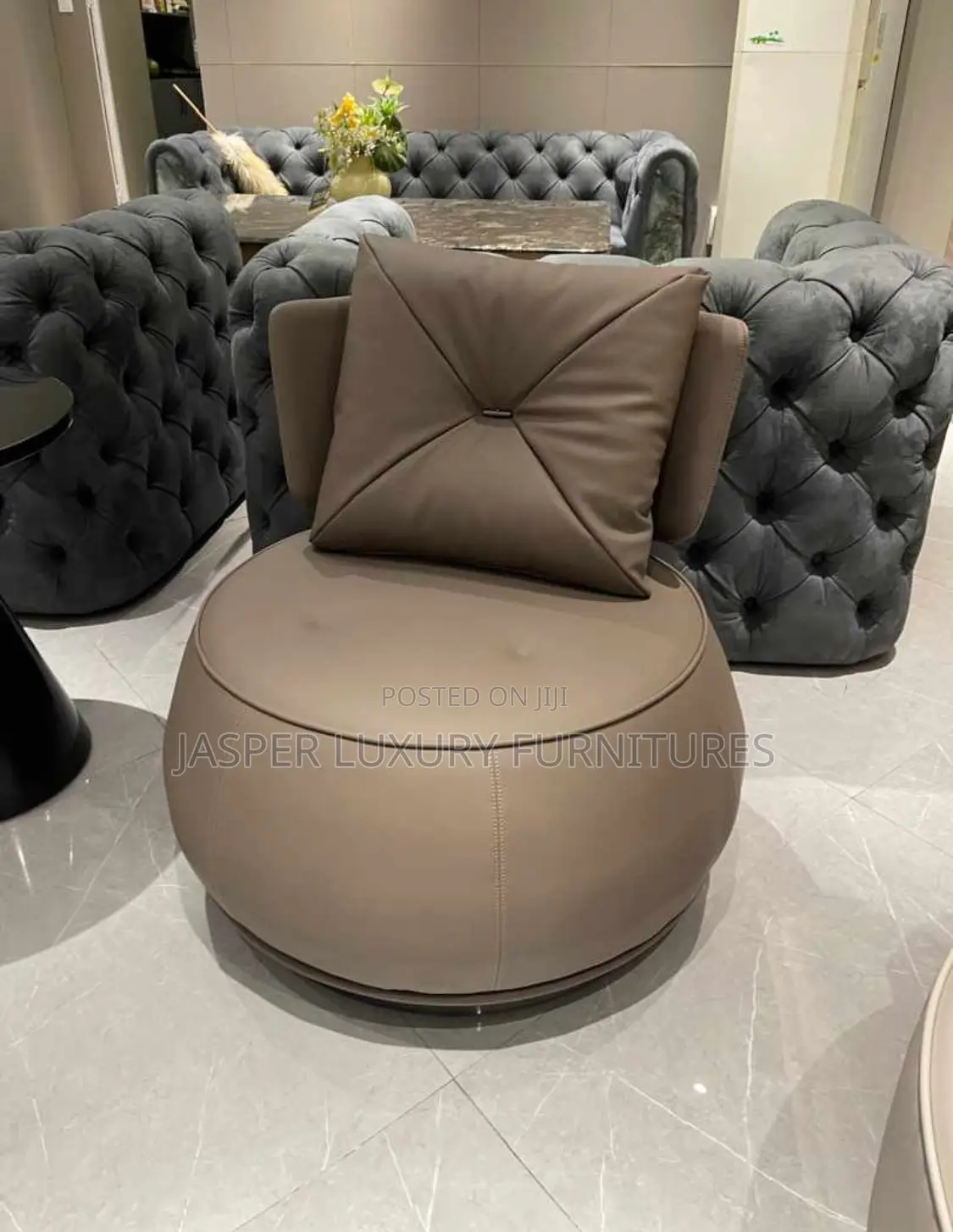 Brown Leather Ant’E Chair